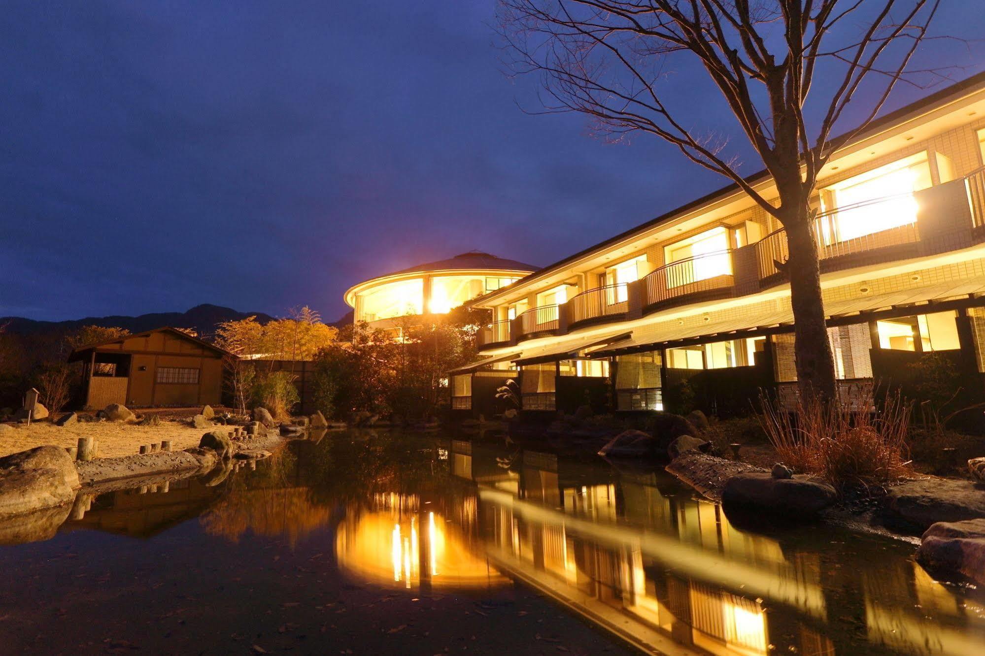 ホテル夢しずく 南阿蘇村 エクステリア 写真